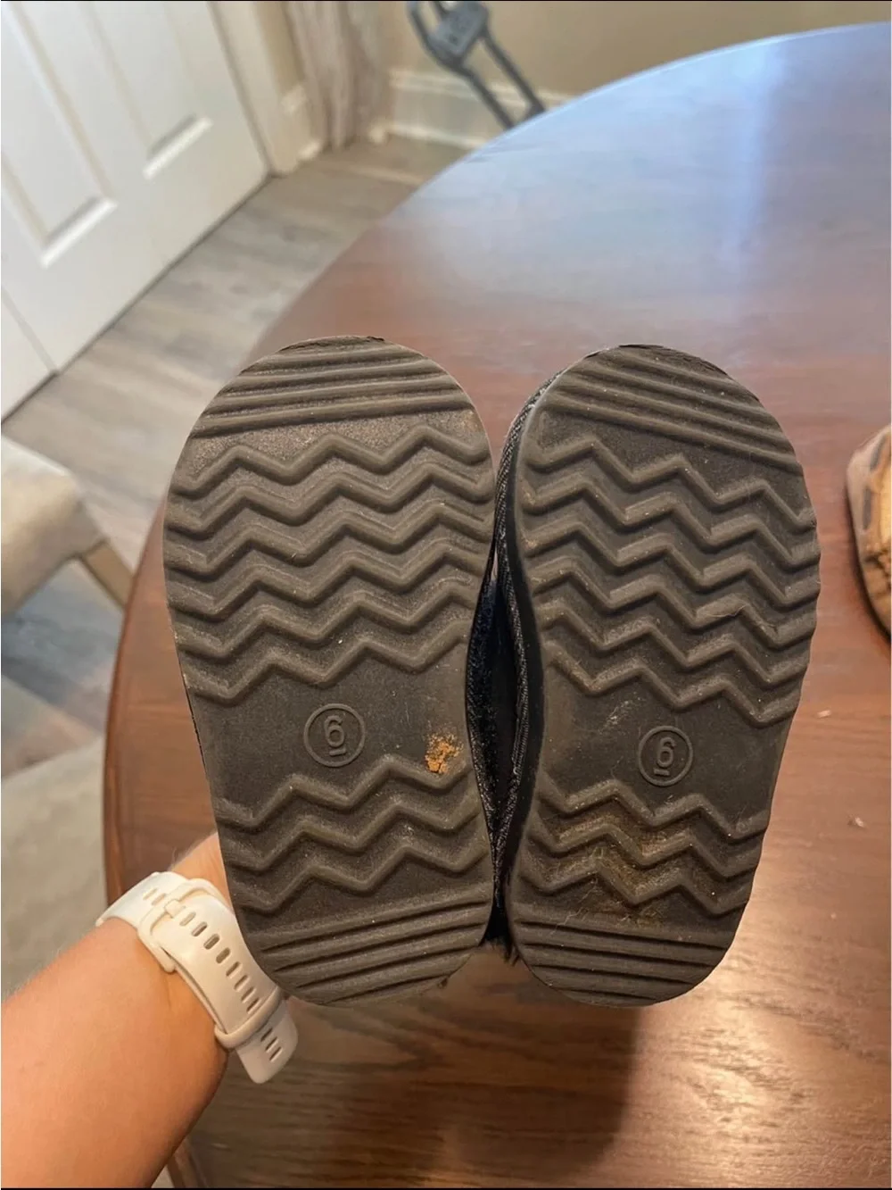 N/A selling black